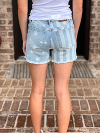Judy Blue | Mid Rise Distressed Flag Shorts
