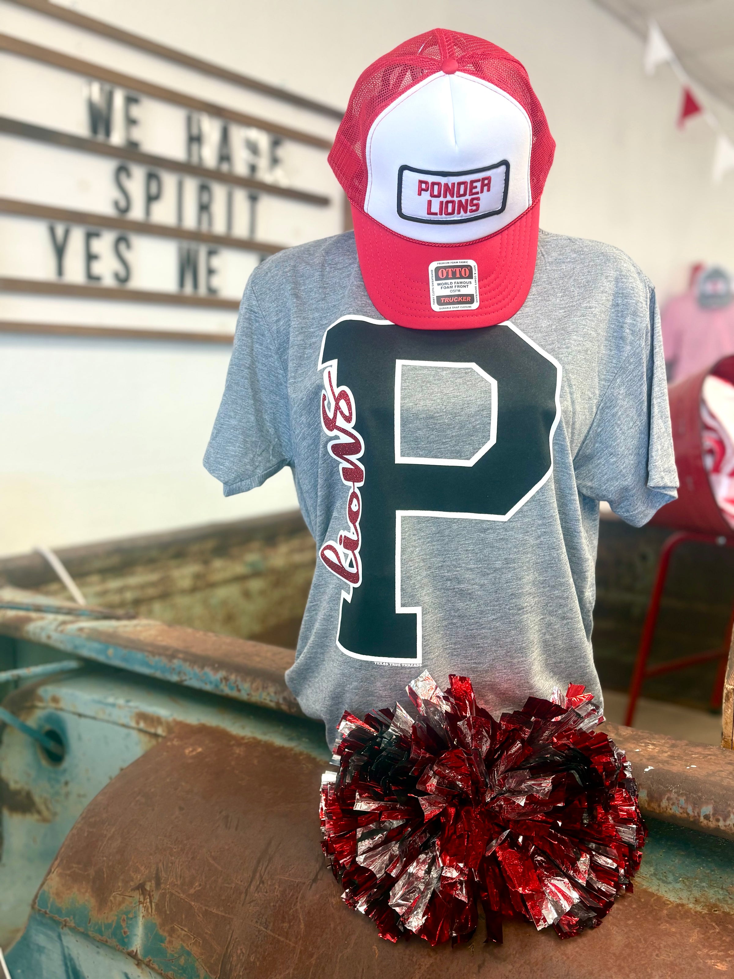 Giant P Lions Glitter Tee