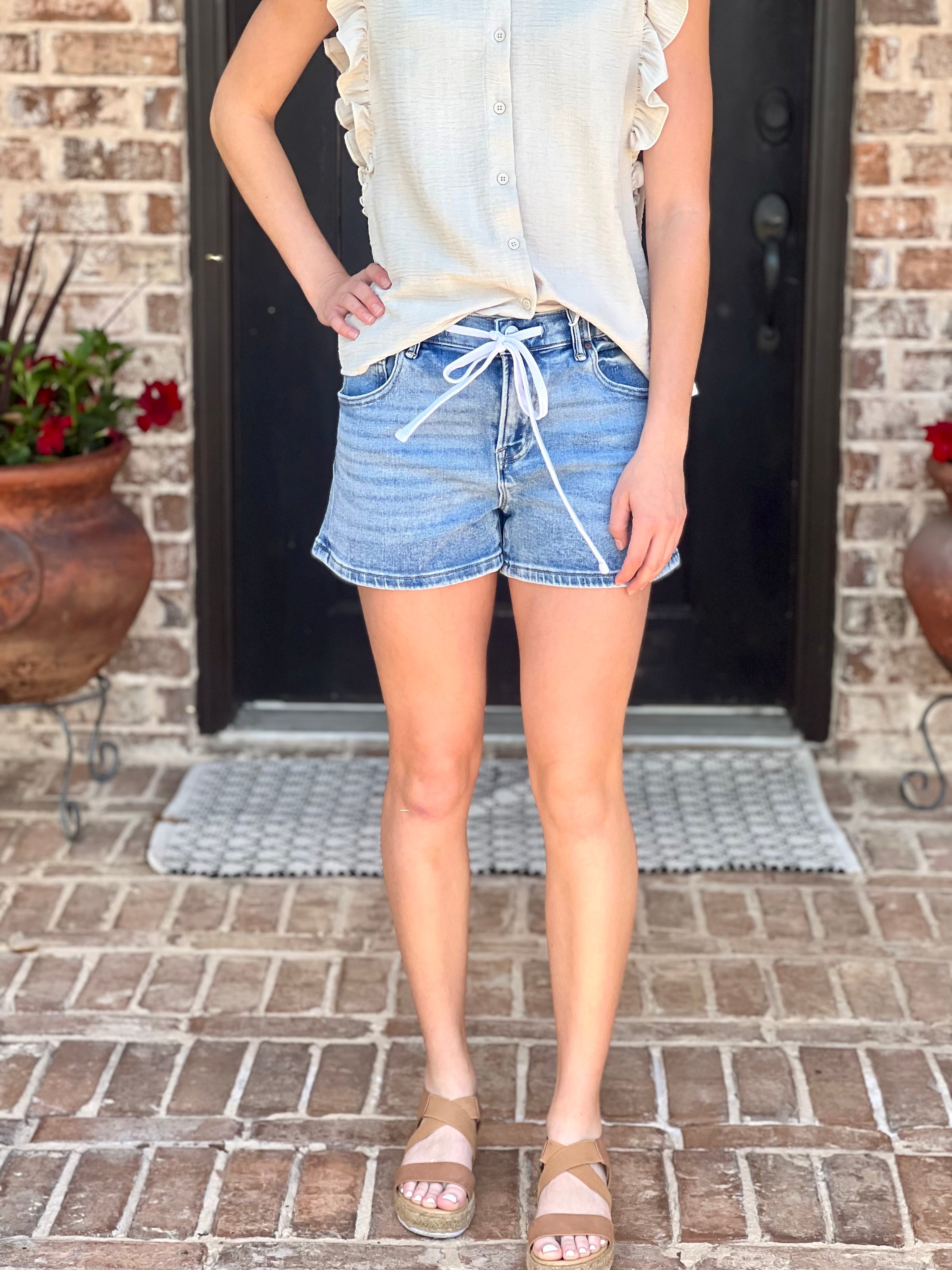 Risen | Elastic Band Slouchy Front Tie Shorts