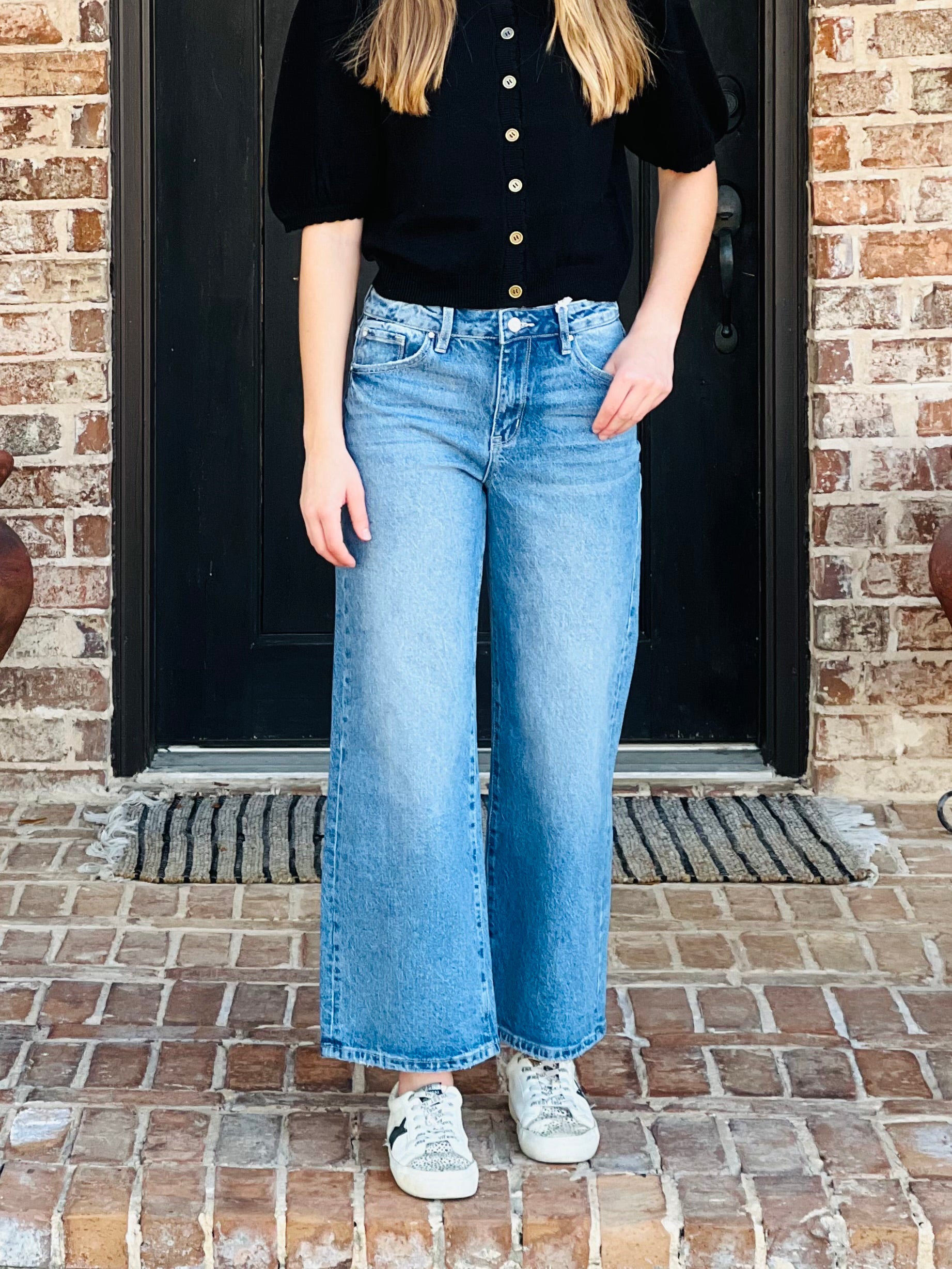 Petra | Medium Mid Rise Relaxed Wide Leg Jeans