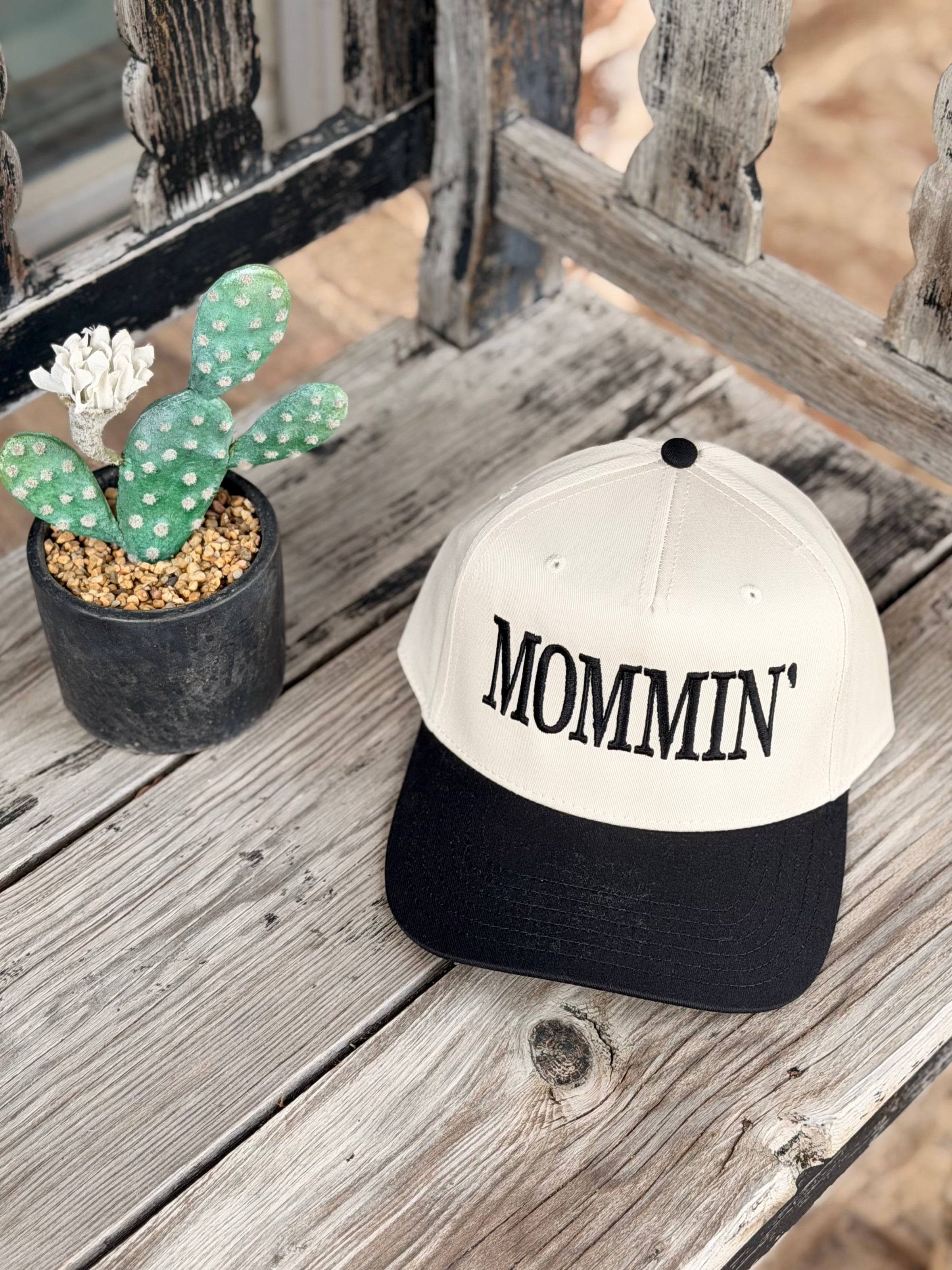 Mommin’ Embroidered Canvas Hat