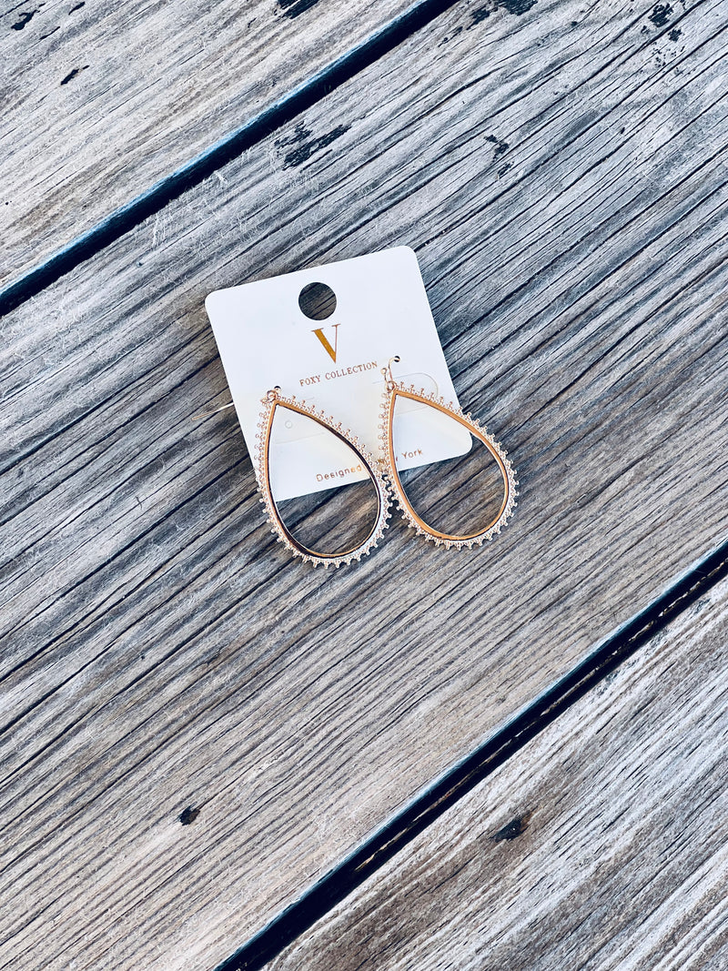 Ridge Teardrop Earrings