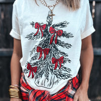Vintage Tree w/Glitter Bows Tee