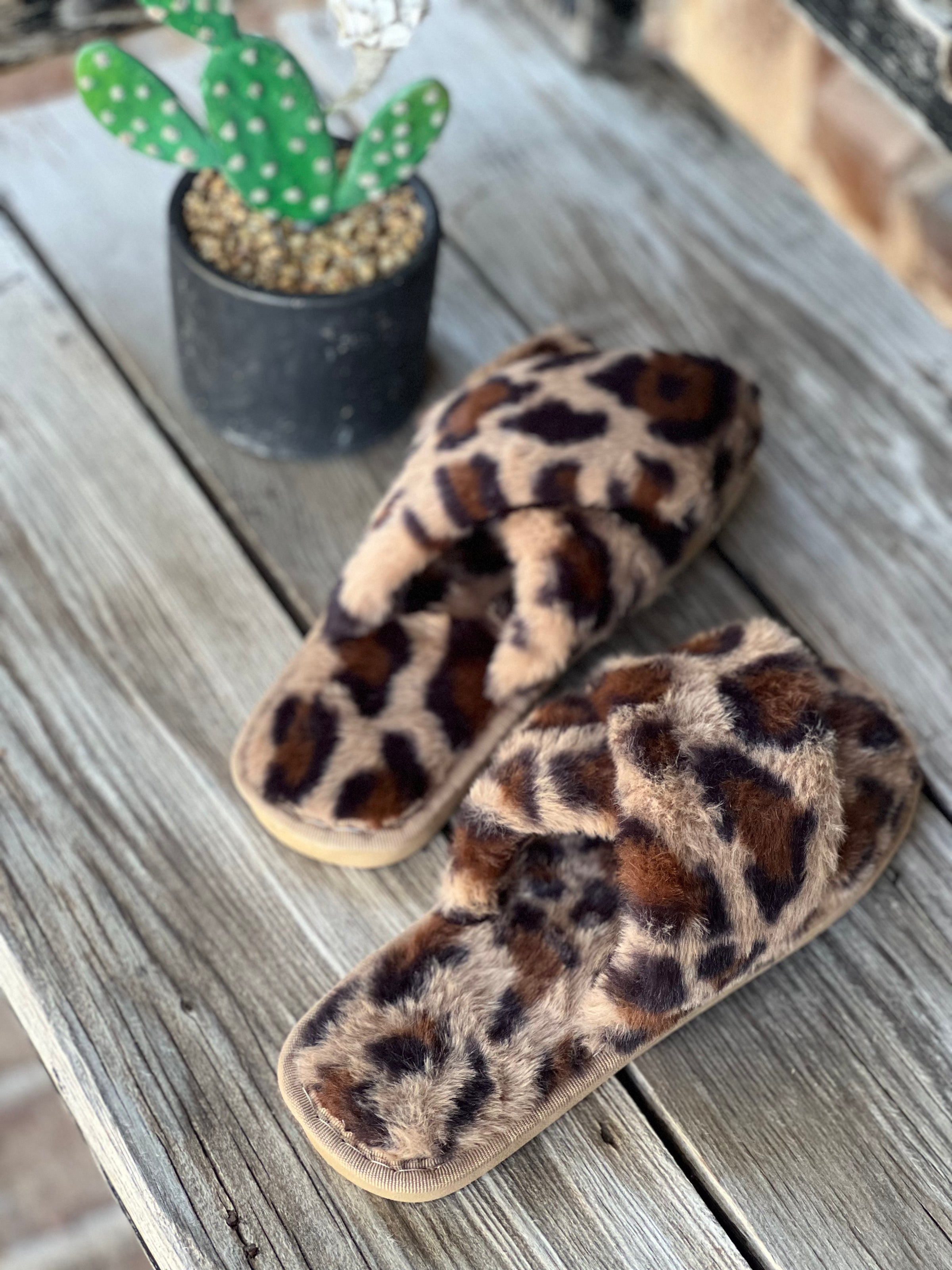 Leopard Pattern Fluf Leopard Cross Pattern Fluffy Slippers – Rivers’ Rustic Designs