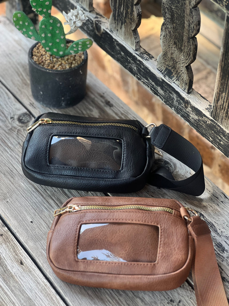 Savannah On the Go Wristlet Carryall